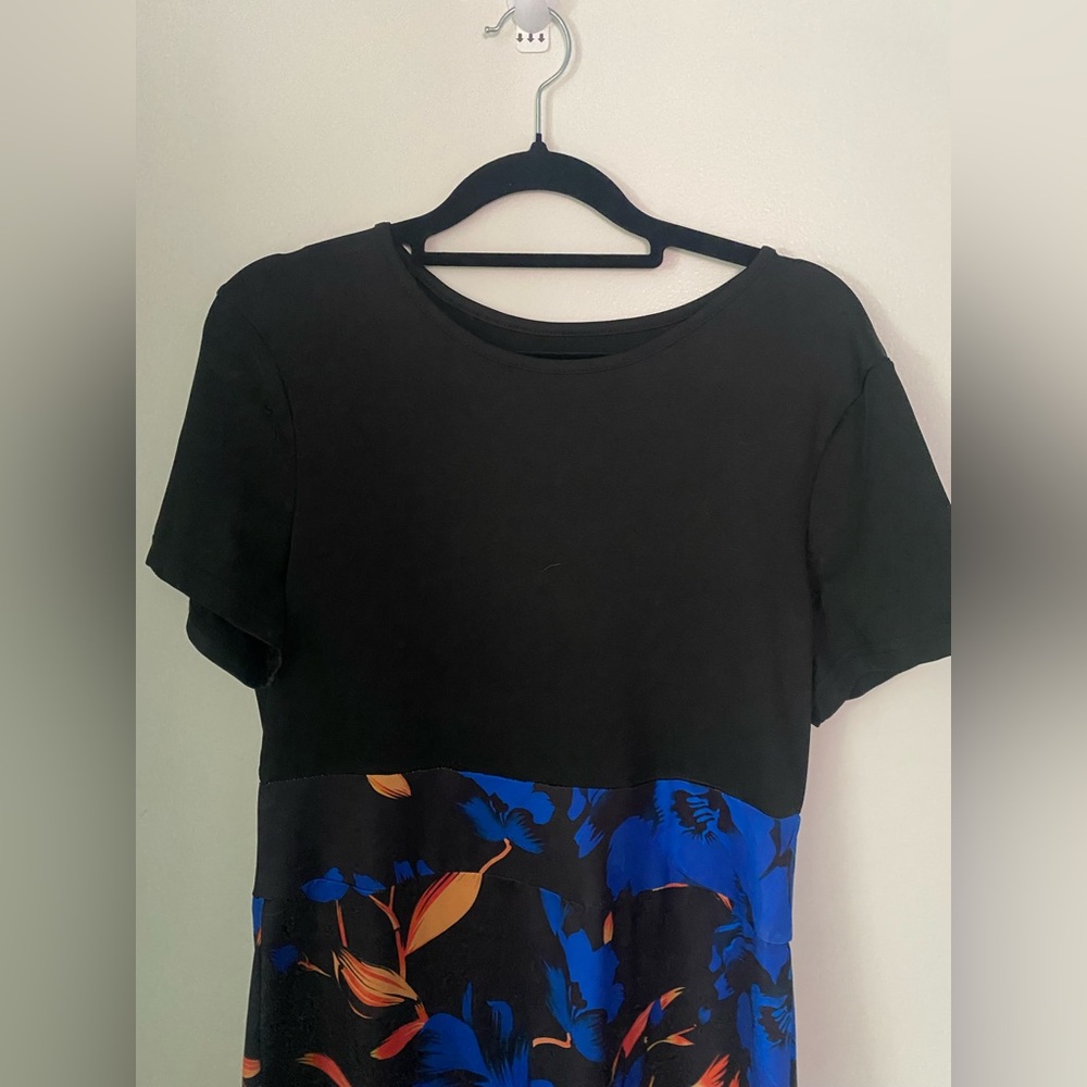 Women’s Casual Dress | Size Large | Short Sleeved | Stretchy | Blue Black Orange - Picture 3 of 13